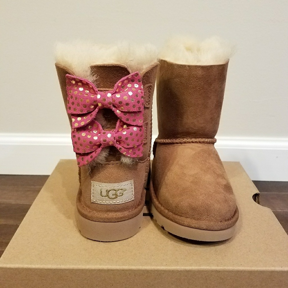 🆕 ugg bow - Picture 3 of 7